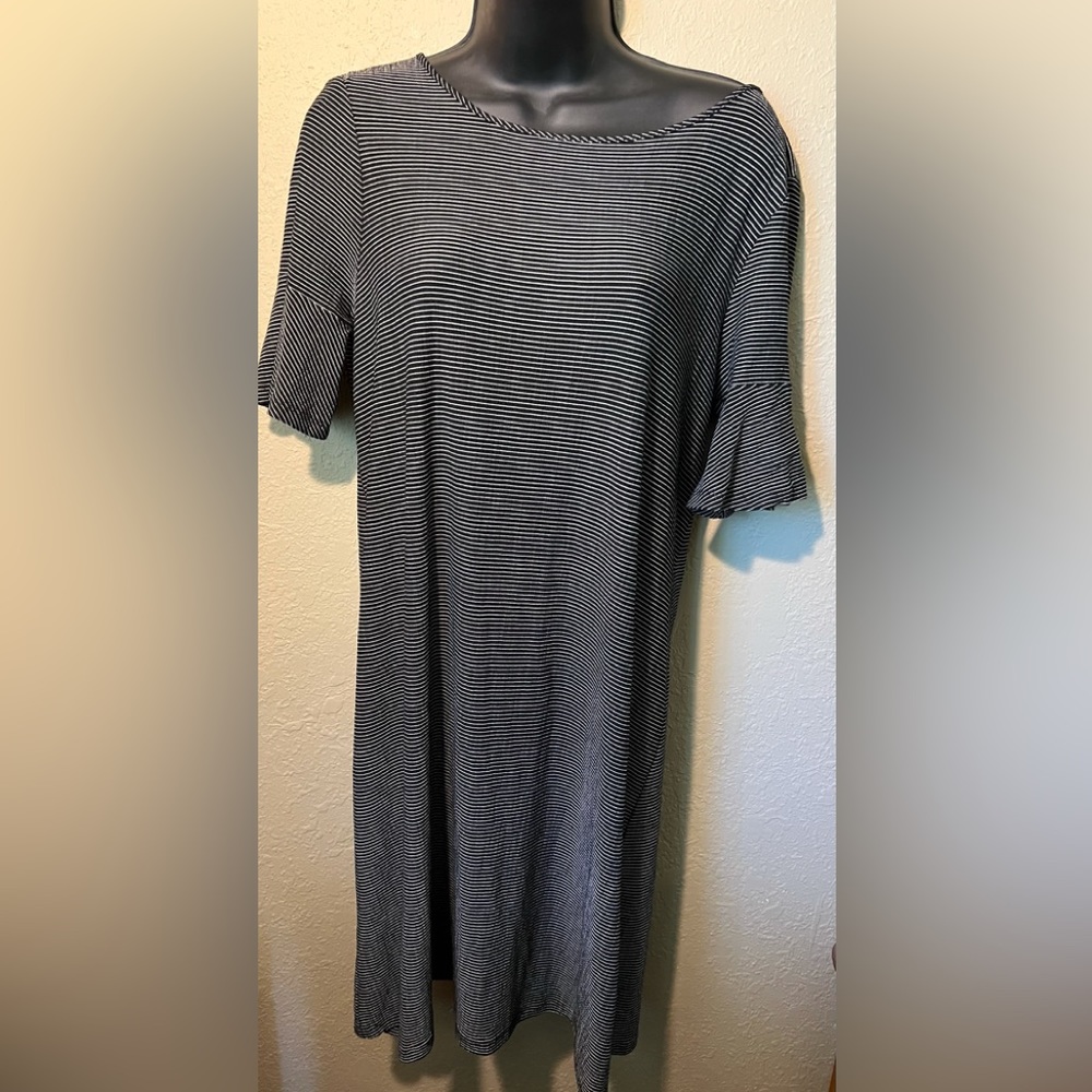 LC Lauren Conrad striped dress, size M